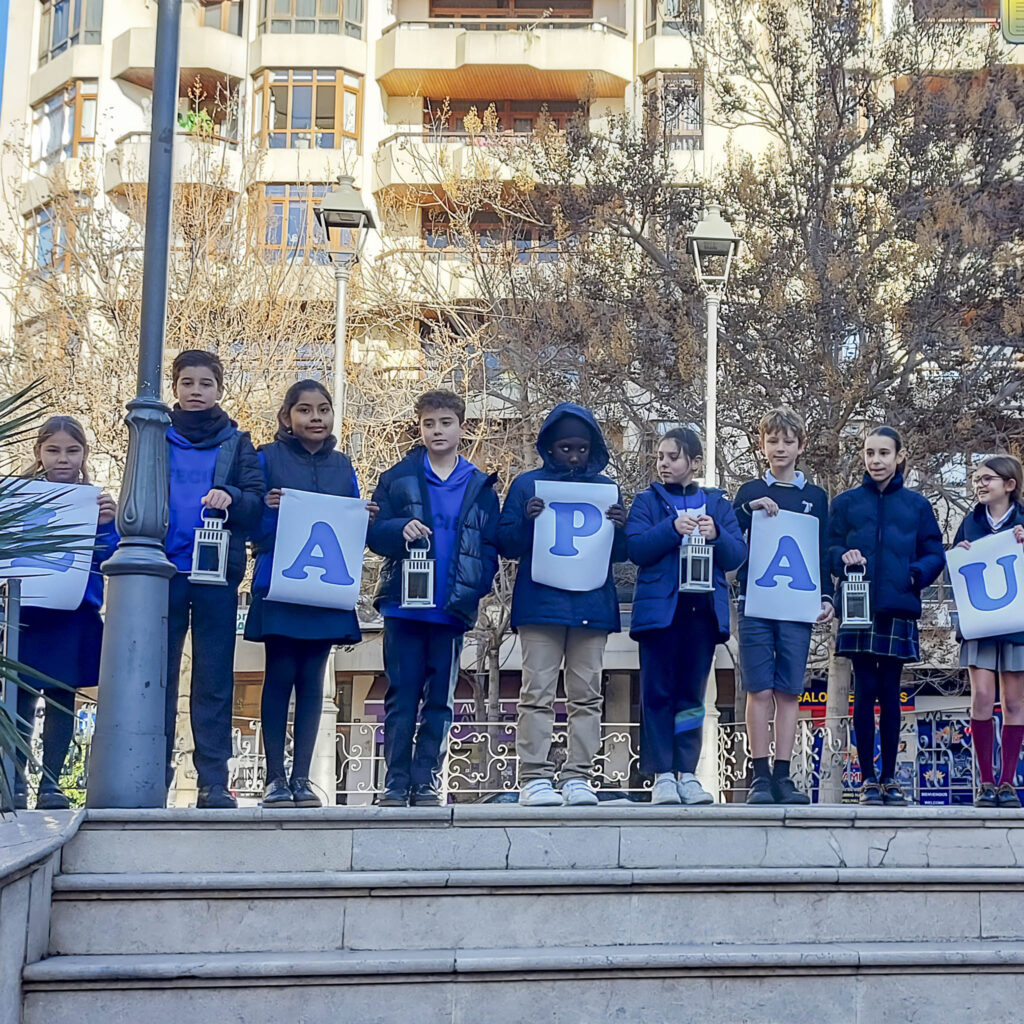 Sembradors de pau: omplim els carrers de llum i missatges​